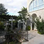 Ξενοδοχείο Hotel Metkovic 3*